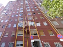 Piso, 42.00 m², cerca de bus y tren