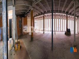 Oficina, 1334.00 m², prop de bus i tren