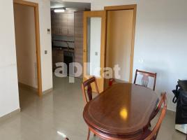 Flat, 78.00 m², near bus and train, almost new