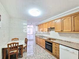 Pis, 110.00 m², حافلة قرب والقطار, Calle del Conflent