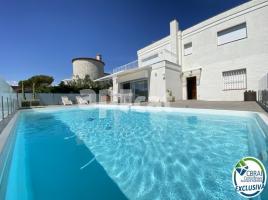 Houses (villa / tower), 386.00 m², almost new, Calle Cap Llarg, 9