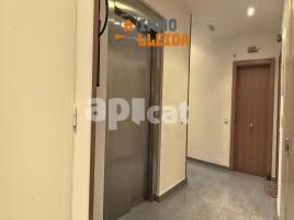 Pis, 65.00 m², حافلة قرب والقطار, جديد تقريبا, Calle Sant Pere Màrtir, 17