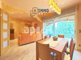  (unifamiliar adossada), 291.00 m², جديد تقريبا, Calle Mossèn Cinto Verdaguer