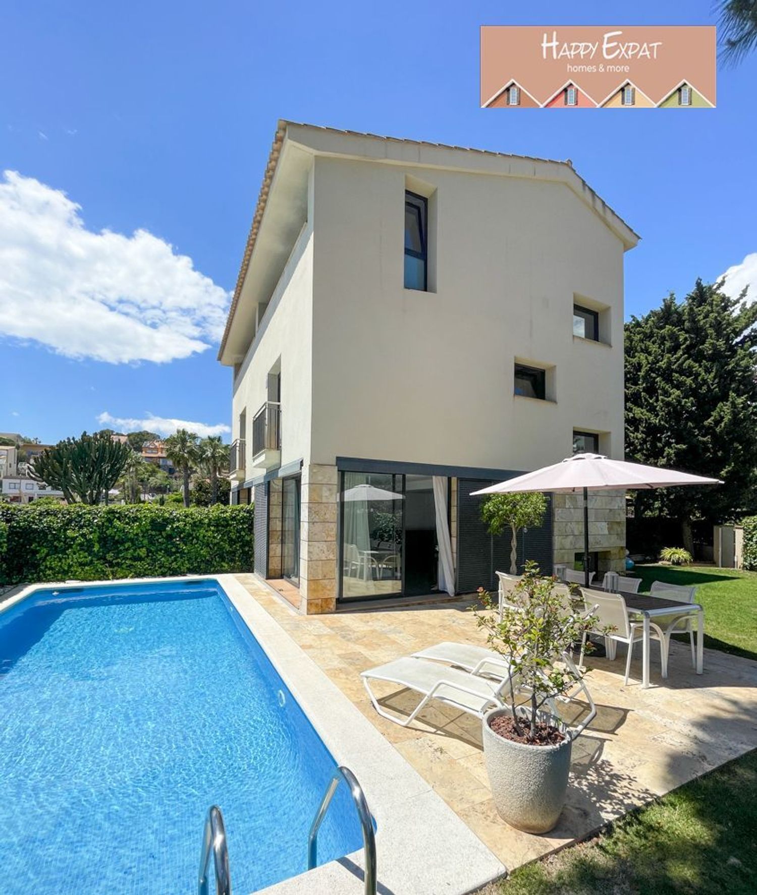 Casa (unifamiliar adosada), 217.00 m², seminuevo, Vallpineda-Santa Bárbara