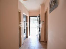 Houses (detached house), 379.00 m², almost new