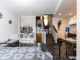 Dúplex, 84.00 m², prop de bus i tren, CAN DEU