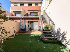 Houses (terraced house), 225.00 m², near bus and train, almost new, Sentmenat