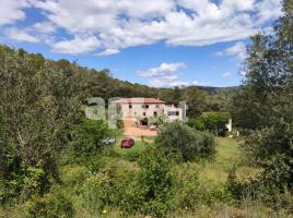  (casa rural), 744 m², fast neu