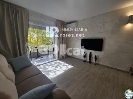 Apartament, 45 m², Zona