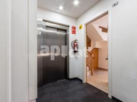 Ático, 140.00 m², cerca de bus y tren, seminuevo, Calle de Pau Claris