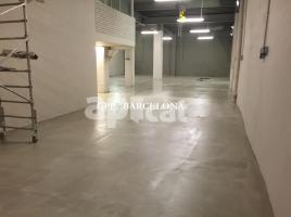 Local comercial, 355.00 m², prop de bus i tren, Calle del Vallespir