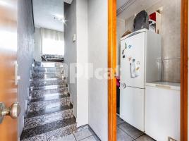 Dúplex, 84.00 m², prop de bus i tren