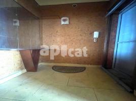 Piso, 86.00 m², cerca de bus y tren