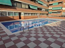 Piso, 90.00 m², cerca de bus y tren, Calle elionor