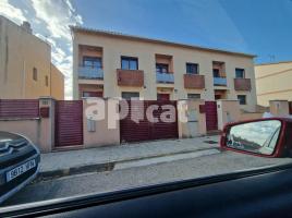 Houses (terraced house), 241.00 m², Calle Penedès