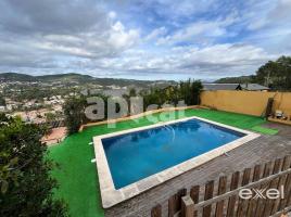 Casa (unifamiliar adossada), 259 m², seminou, Zona