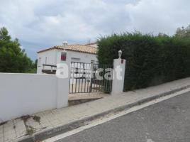 Houses (villa / tower), 176.00 m², almost new, Calle Gessami