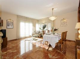 Piso, 126.00 m², cerca de bus y tren