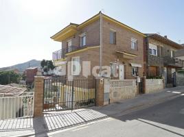 Casa (xalet / torre), 285.00 m²