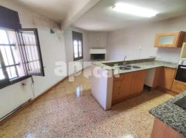 Casa (unifamiliar adosada), 290.00 m², Calle Montclar