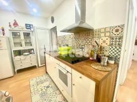 Piso, 52.00 m², cerca de bus y tren