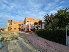 Property Vertical, 953.00 m²