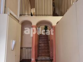 Flat, 150.00 m², near bus and train