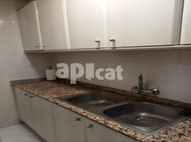 Apartament, 54.00 m², prop de bus i tren, Calle Illes Canàries