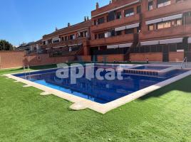 Àtic, 117.00 m², حافلة قرب والقطار, جديد تقريبا, Calle de Sant Antoni