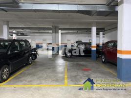 For rent parking, 11.00 m², almost new