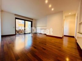 Flat, 99.00 m², near bus and train, Calle de Pere III, 28