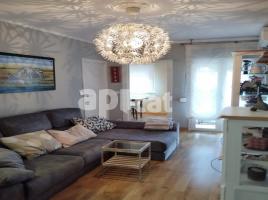 Piso, 65.00 m², cerca de bus y tren