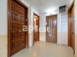 Flat, 70.00 m², near bus and train