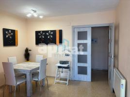 Pis, 91.00 m², près de bus et de train, presque neuf, Calle de Tortosa