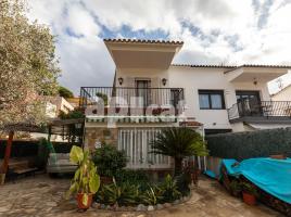 Terraced house, 151.00 m², near bus and train, CENTRO