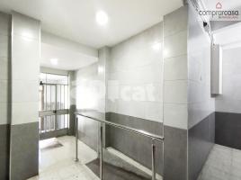 Piso, 73.00 m², cerca de bus y tren