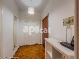 Apartament, 80.00 m², près de bus et de train