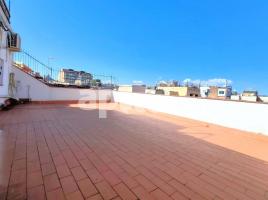 Piso, 49.00 m², cerca de bus y tren