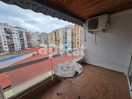 Pis, 100.00 m², prop de bus i tren, Calle D'Higini Angles