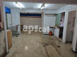 Local comercial, 50.00 m², Calle Víctor Català