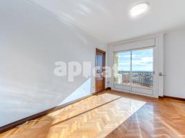 Attic, 92.00 m², near bus and train