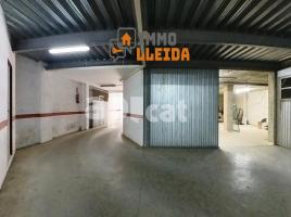 Local comercial, 698.00 m², prop de bus i tren, seminou, Calle de les Franqueses, 63