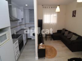 For rent flat, 64.00 m², near bus and train