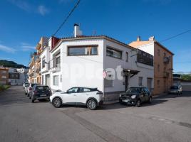 Casa (unifamiliar adosada), 360.00 m², cerca de bus y tren