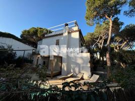 Casa (chalet / torre), 306.00 m², Calle Lleida