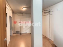 Office, 327.00 m²