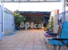 Houses (detached house), 175.00 m², near bus and train, almost new, Plaza España