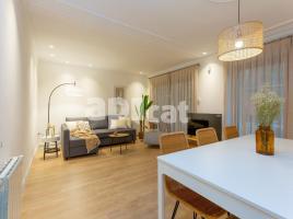 Piso, 142.00 m², cerca bus y metro