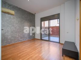 Apartament, 48.00 m², near bus and train, almost new, Calle Major