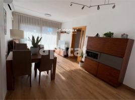 Piso, 114 m², seminuevo, Zona